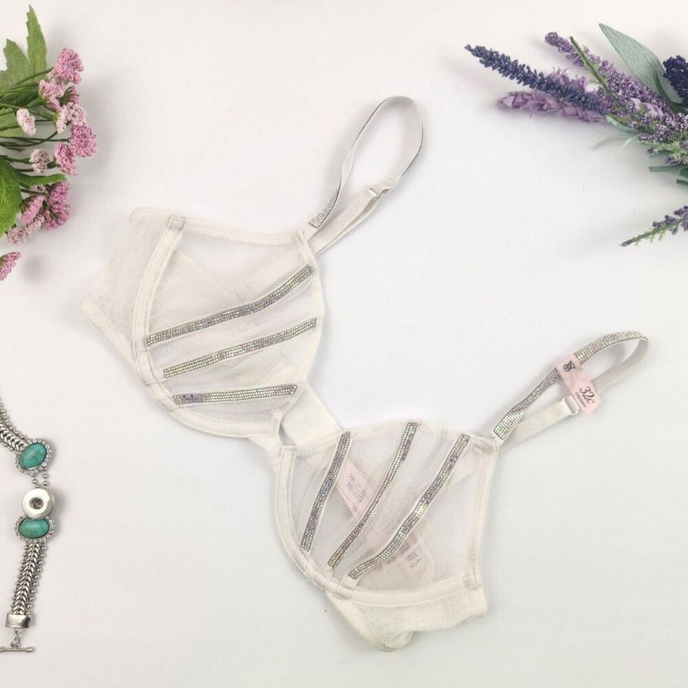 32C Victoria's Secret White Rhinestones Unlined Bra
